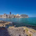 Cozy 1 Bedroom Oasis In The Heart Of St. Julians By 360 Estates
